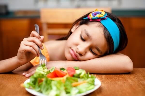 Bổ sung kẽm quá liều khiến trẻ bị rối loạn tiêu hóa, biếng ăn và bỏ bữa