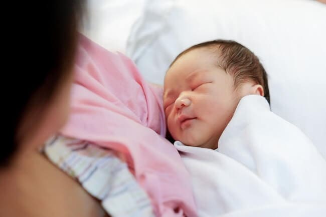 Vai trò của giấc ngủ đối với sức khỏe của trẻ sơ sinh
