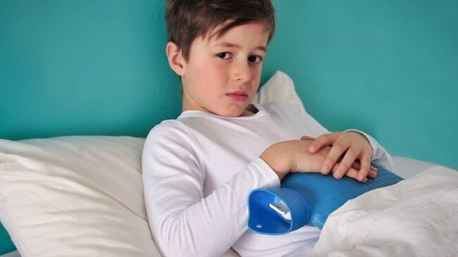 Cách xử trí khi trẻ bị đau bụng buồn nôn