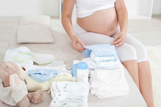 Quần áo - Vật dụng cần thiết khi đi sinh