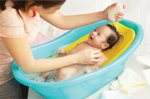 Chăm sóc da của trẻ sơ sinh dưới 1 tháng tuổi