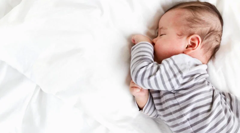 Bộ đồ thoải mái mang đến cảm giác dễ chịu, giúp con ngủ sâu giấc