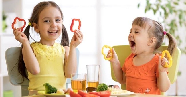 Một chế độ ăn cân bằng, lành mạnh sẽ giúp bé nhanh chóng khỏi bệnh