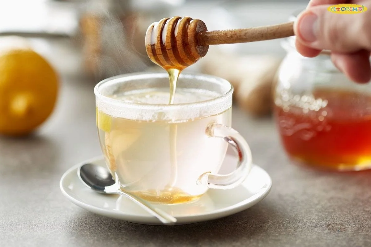 Một chén nước mật ong ấm sẽ giúp con có giấc ngủ ngon hơn