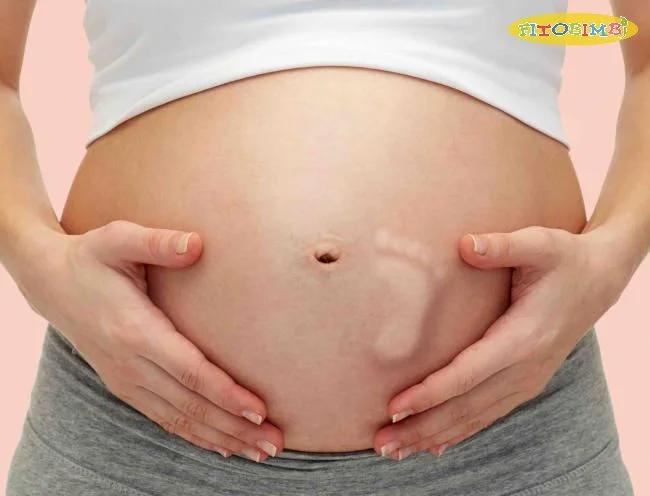 Thai nhi chuyển động khi có sự tác động