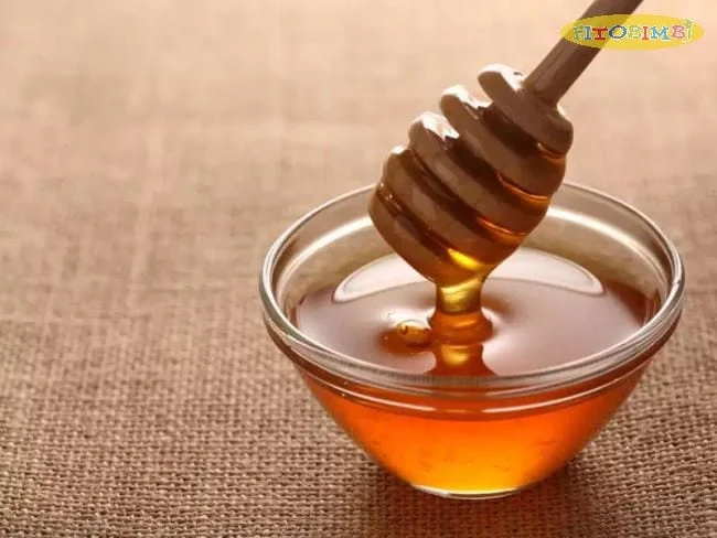 Mật ong đã được chứng minh là có hiệu quả trong việc chữa ho, giảm ngứa rát họng