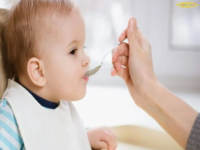 Siro ho nên cho bé uống sau ăn