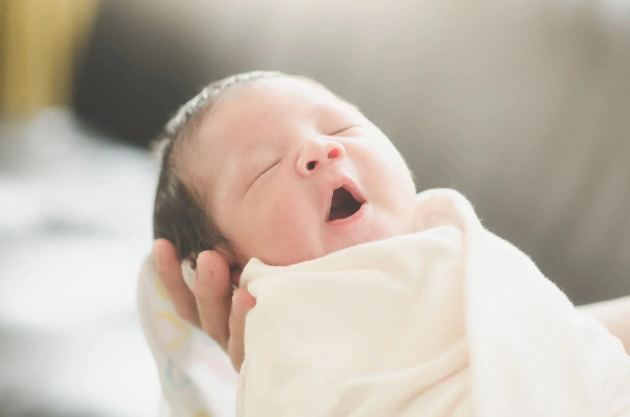 Trẻ sơ sinh cần lượng lớn canxi và kẽm