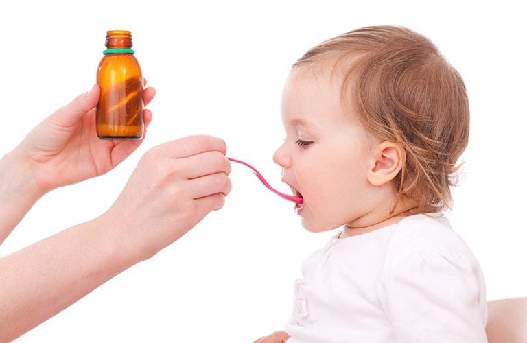 Bé dùng kẽm với vitamin C cùng lúc
