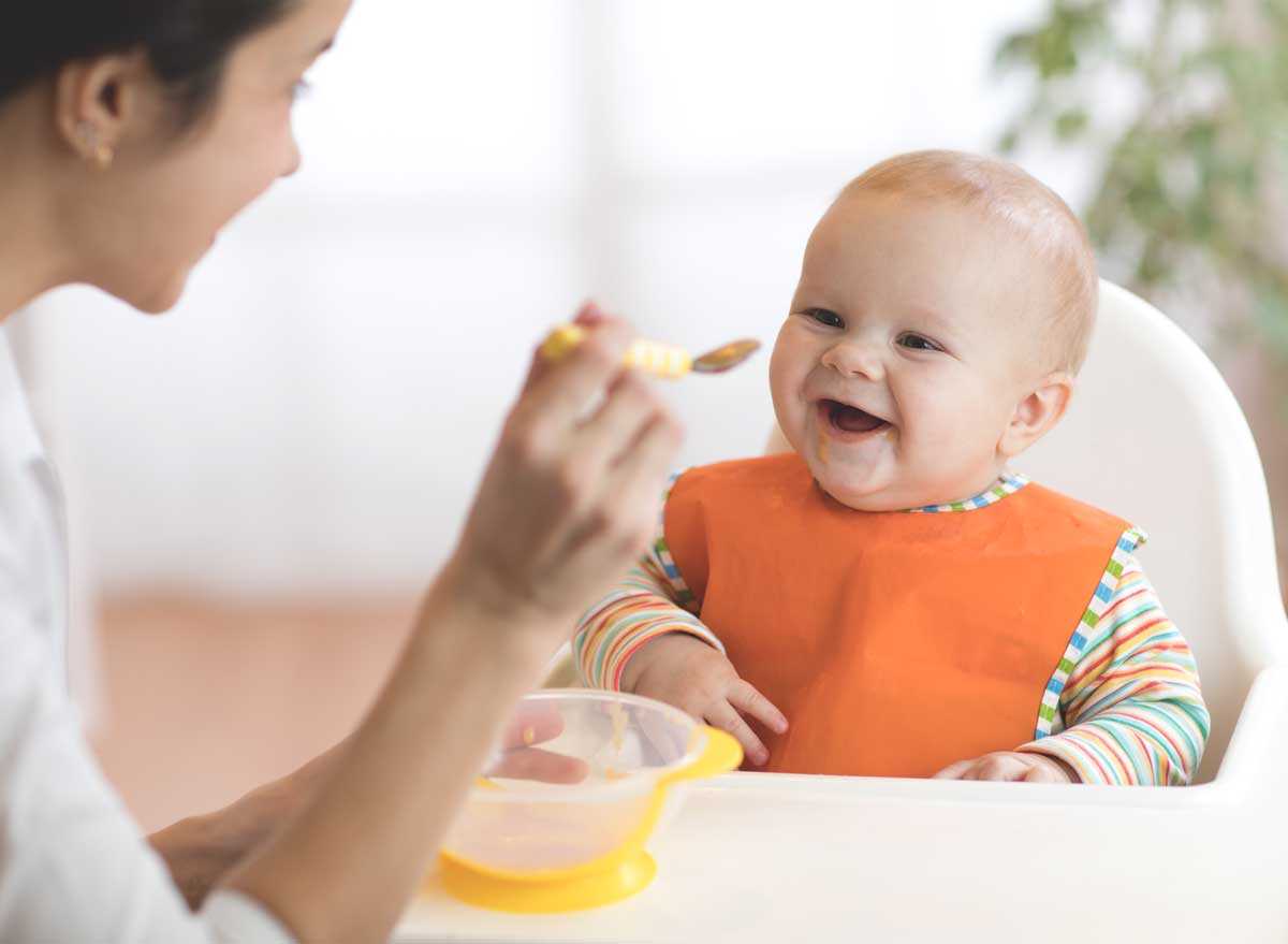 Sắt rất cần cho bé trong giai đoạn 9-10 tháng