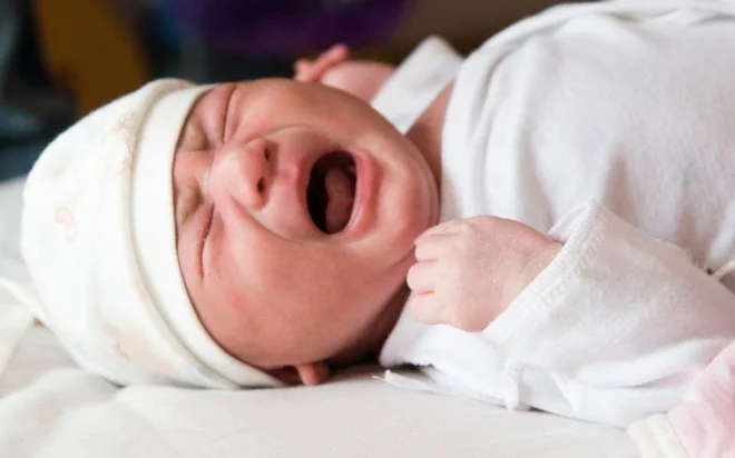 Trẻ có các biểu hiện lâm sàng trên cần bổ sung dinh dưỡng gấp