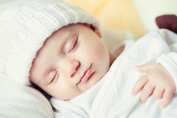 Cho bé ngủ đủ giấc