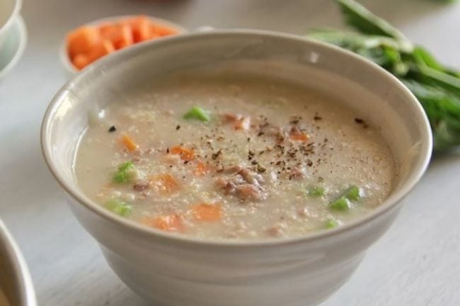 Cháo lươn yến mạch cho bé