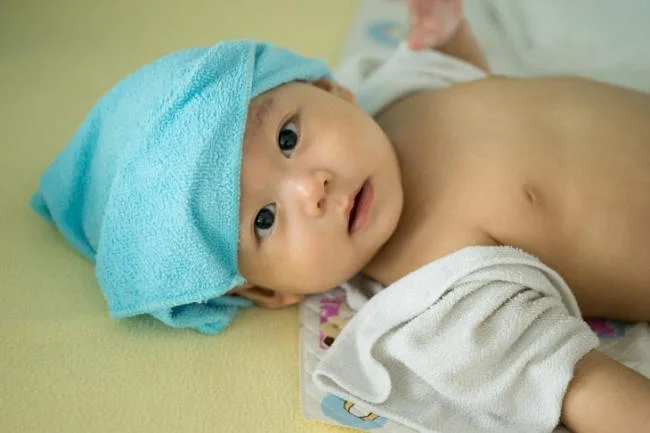 Hạ sốt cho bé ngay tại nhà!