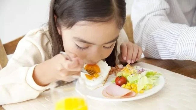 Bữa ăn của bé cần phải đa dạng