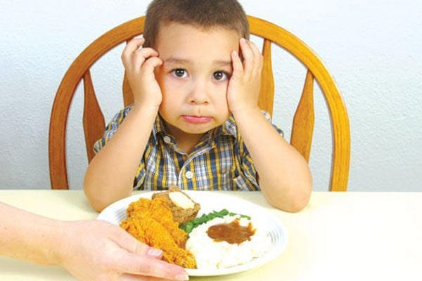 Cho ăn khi trẻ thực sự cảm thấy đói