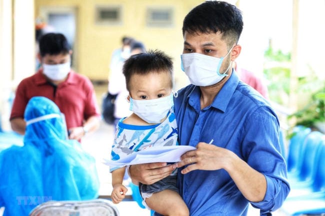 Nên cách ly trẻ từ 7-10 ngày tại nhà khi phát hiện bệnh