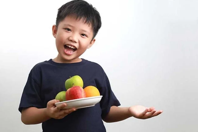 Trẻ cần bổ sung gì để hấp thụ vitamin A tốt nhất? Thời điểm và hướng dẫn về liều lượng