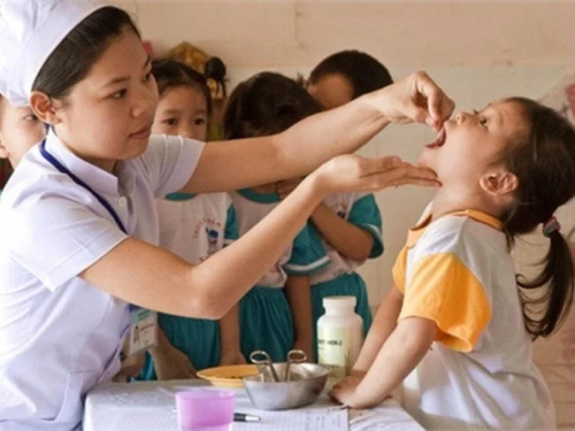 Vitamin A liều cao là gì? Khi nào trẻ cần uống vitamin A liều cao?