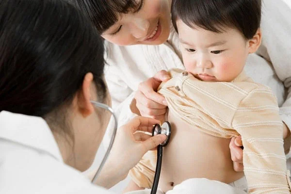 Nguyên nhân trẻ sơ sinh 1 tháng tuổi bị đầy bụng