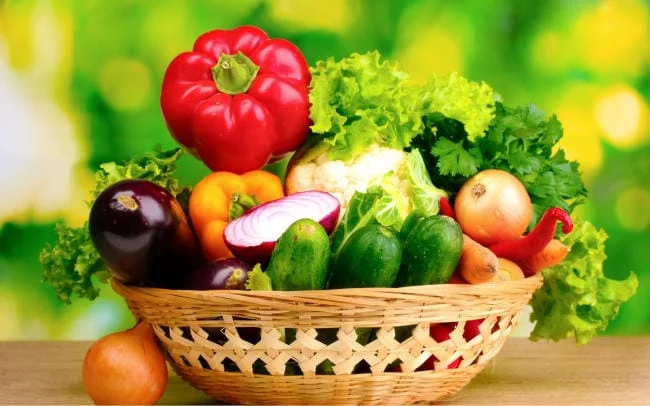 Điều chỉnh chế độ dinh dưỡng của mẹ