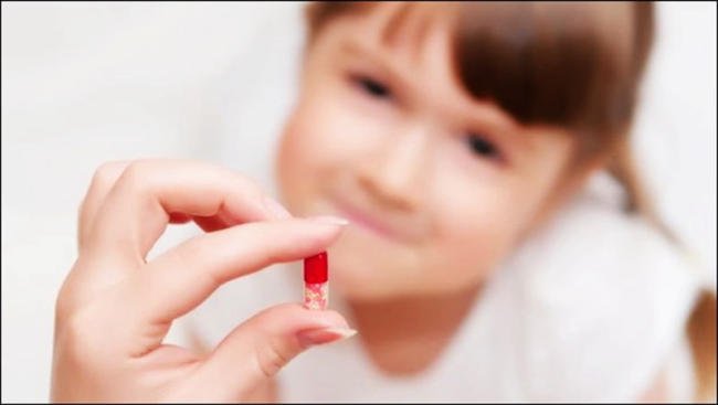 Dùng kháng sinh nhiều khiến trẻ bị bệnh về tiêu hóa