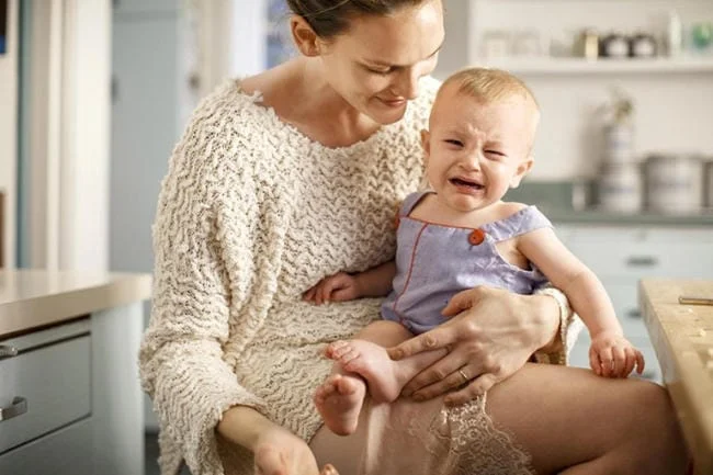 Trẻ 1 tuổi bị táo bón nhận biết thế nào?