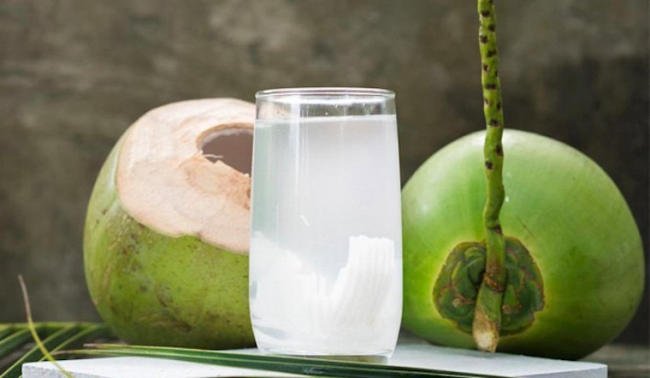 Nước dừa có nhiều tác dụng với sức khỏe