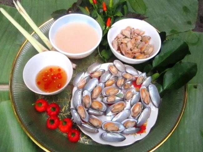 Giá trình dinh dưỡng từ con trùng trục