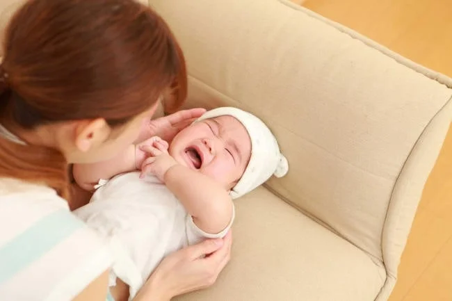 Những sai lầm khiến bé quấy khóc, khó ngủ