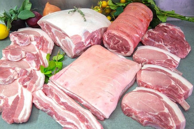 Trẻ sơ sinh tiêu chảy mẹ nên ăn nhiều thịt nạc