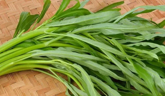 Ăn rau muống sẽ khiến vết thương lâu lành