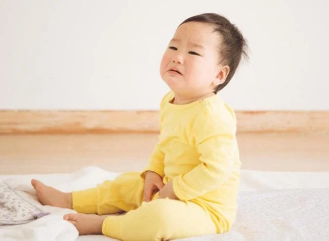Đau bụng trái ở trẻ