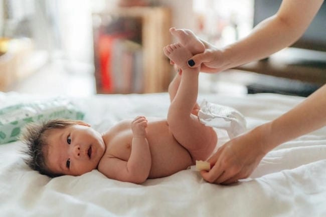 Số lần đi ngoài của trẻ sơ sinh mỗi ngày
