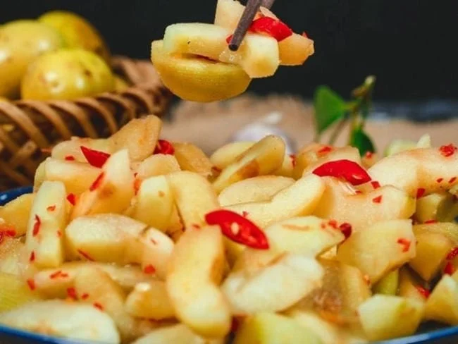 Tránh các loại đồ ăn, uống có vị chua