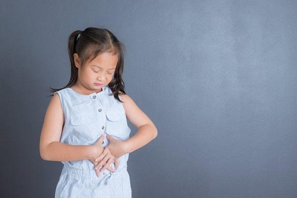Trẻ bị đau bụng sau khi ăn nguyên nhân do đâu và cách xử lý thế nào?