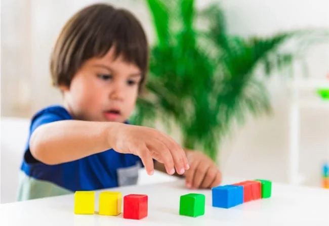 Trẻ còi xương, biếng ăn ảnh hưởng trực tiếp đến sự phát triển não bộ