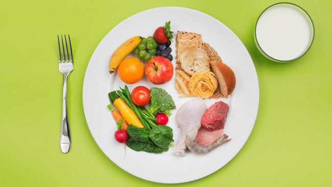 Bữa ăn giàu dinh dưỡng với tỷ lệ thực phẩm cân bằng