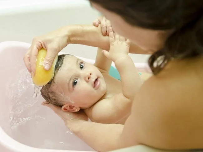 Gội đầu sạch sẽ