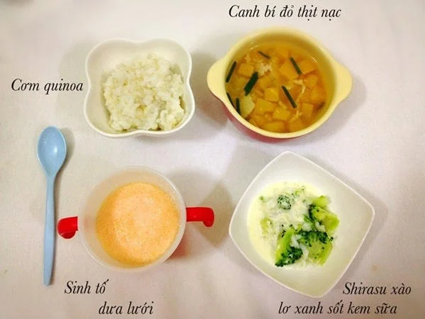 Mẹ nên cho bé ăn riêng từng món