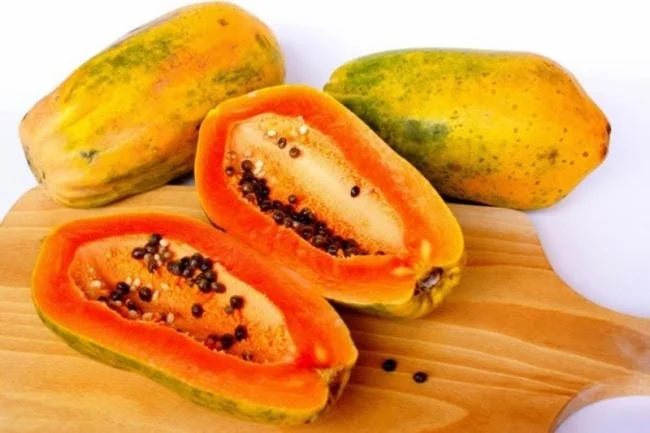 Đu đủ chín trị vết thâm cho bé