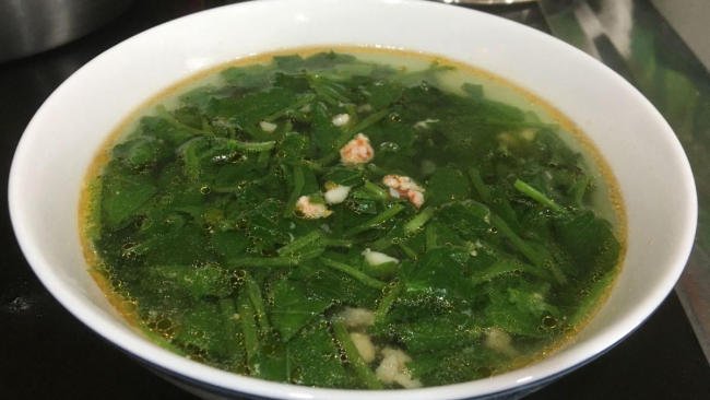 Canh rau má nấu tôm nõn dễ ăn và bổ dưỡng