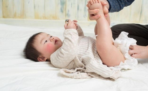 Dấu hiệu trẻ đi tướt mọc răng