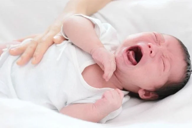 Trẻ trằn trọc, khó ngủ