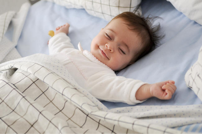 Đặc điểm giấc ngủ của trẻ 3 tháng tuổi