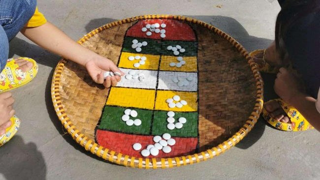 Trò chơi "ô ăn quan"