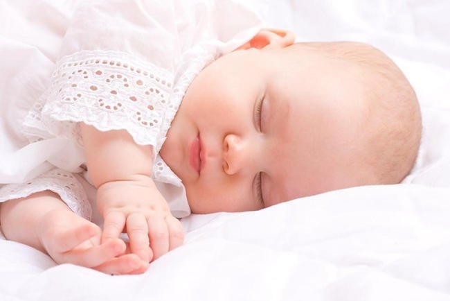 Giai đoạn 0 - 3 tháng tuổi trẻ khó ngủ vì sao