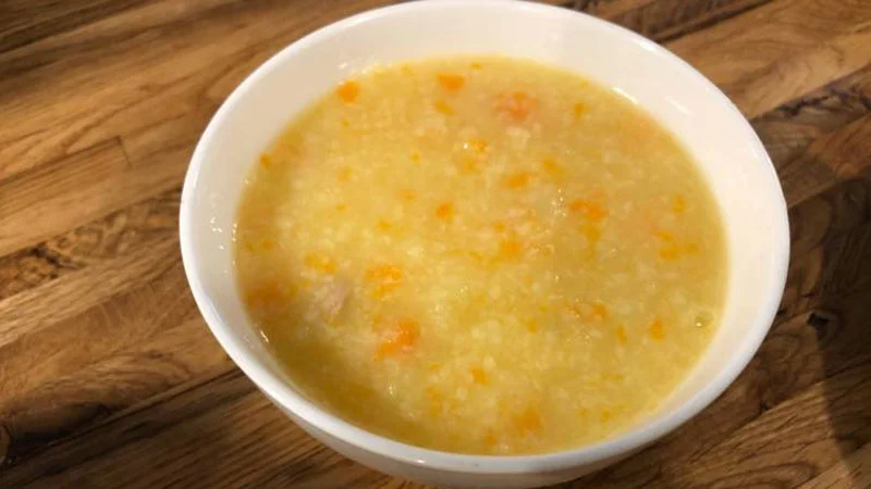 Cháo bò cà rốt là món ăn được nhiều bạn nhỏ yêu thích